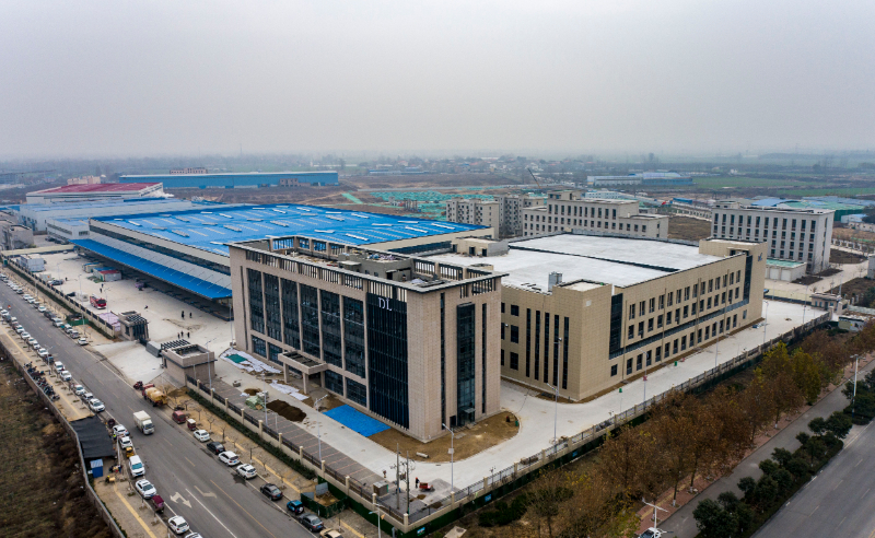 新鄉(xiāng)胖東來(lái)物流中心實(shí)景圖.jpg 新鄉(xiāng)胖東來(lái)物流中心實(shí)景圖.jpg